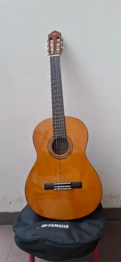Gitar Classik Yamaha C 40 mulus