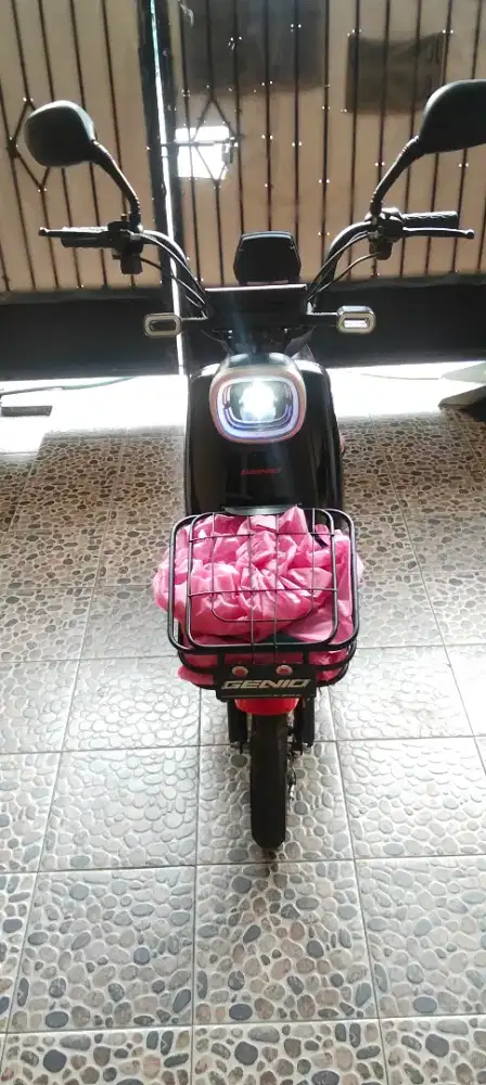 Jual sepeda listrik exotic Genio masih mulus no minus