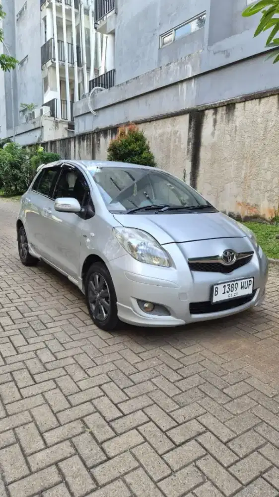 Dijual Toyota Yaris E Matic 2010