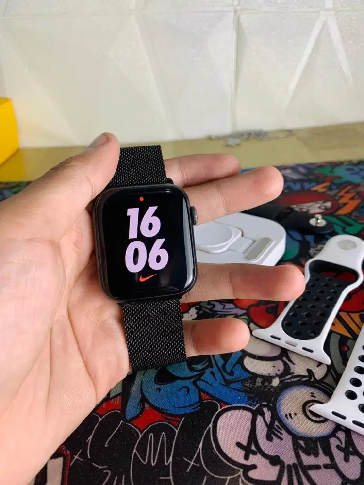 Apple Watch SE BH 100%