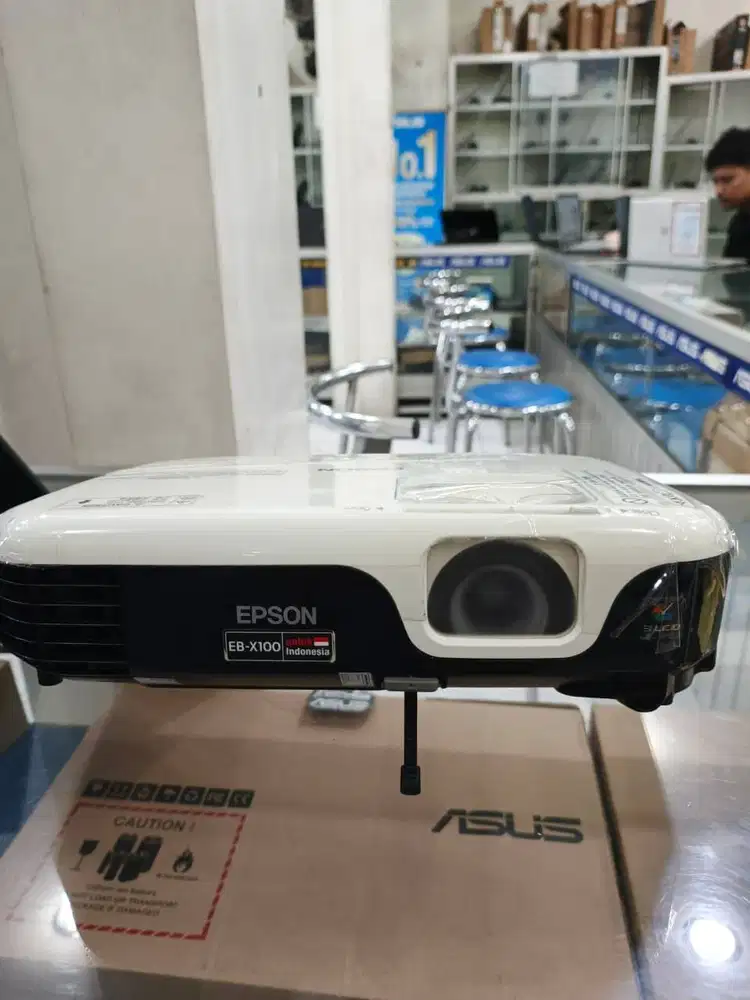 Epson EB-X100 - Awet Tahan Banting !! (BANYAK PILIHAN LAINYA)