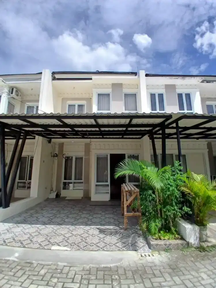 Disewakan Rumah 2 Lantai  Cluster - Dekat Stasiun Sudimara