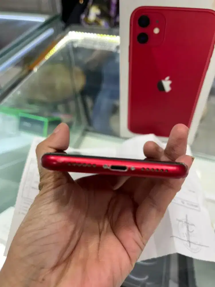JUAL CEPAT IPHONE 11 128GB EKS IBOX BH 96% RED