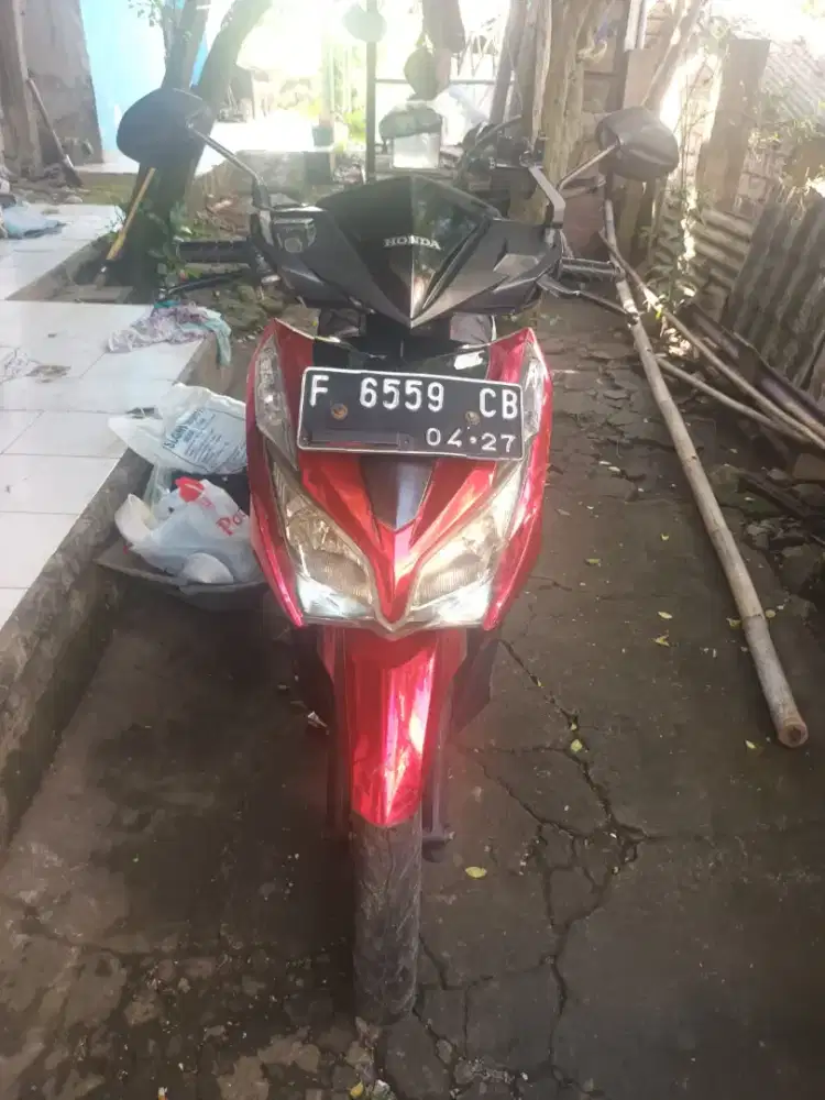 Motor vario old 125 tahun 2012