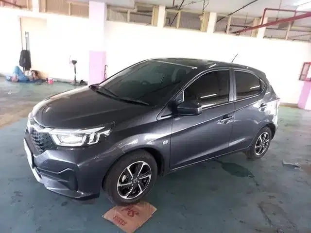 Like New TDP 9JT Honda Brio Satya 1.2 E Bensin-AT 2024 Abu