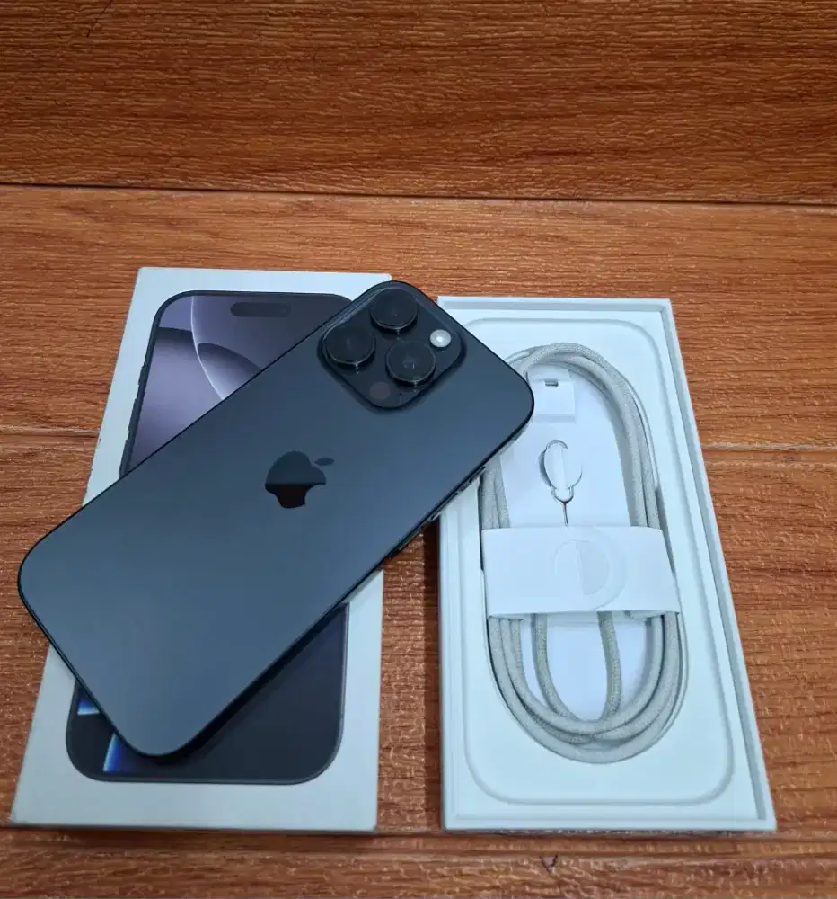 Iphone 16 pro 1tb black ibox