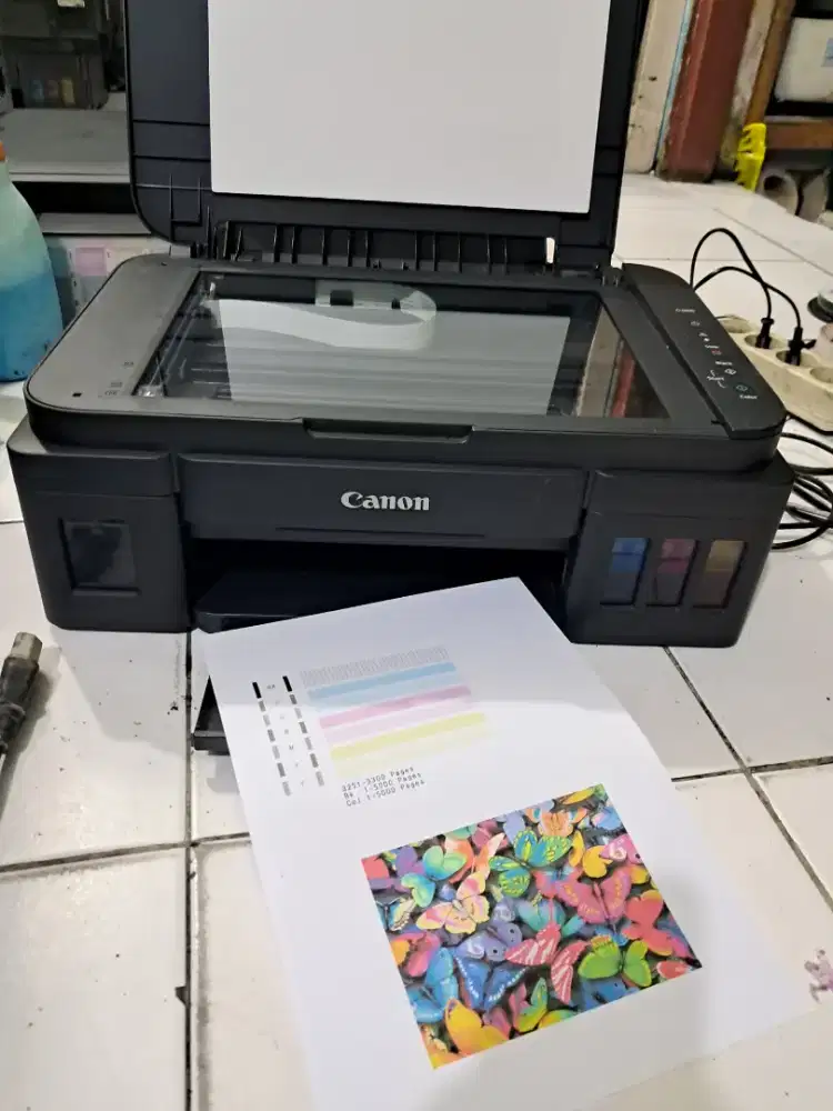 Printer canon G2000 al in one. Ecotank