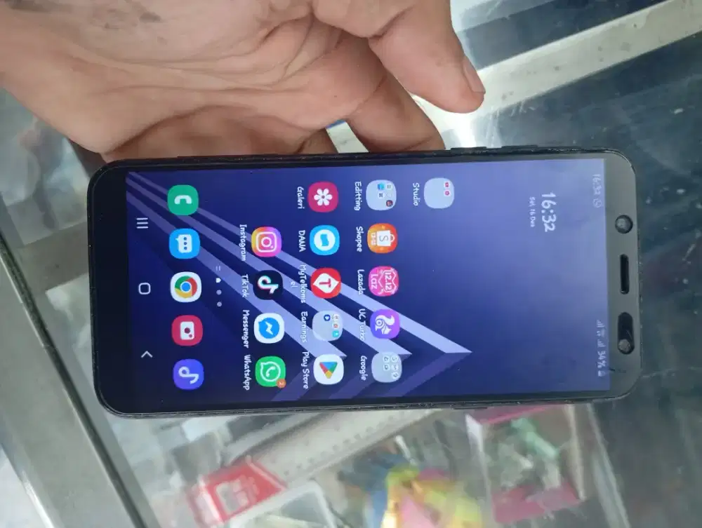 Jual samsung a6 2018 Ram 3/32 black