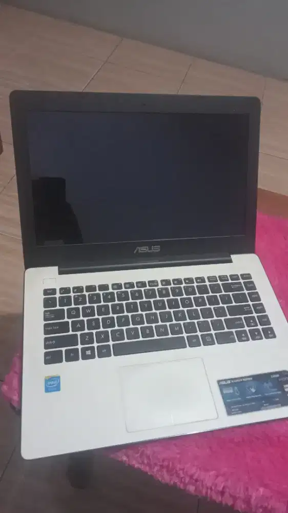Laptop Asus X453M
