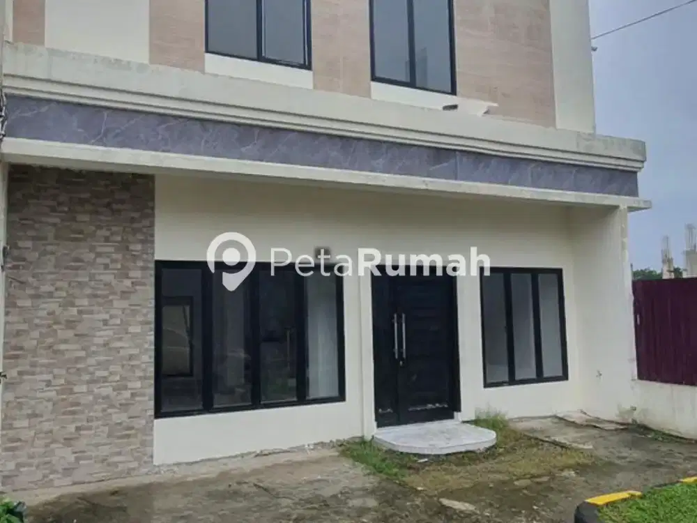 DIJUAL VILLA JALAN NGUMBAN SURBAKTI KOMPLEK ROYAL PARK RESIDENCE - DAERAH JAMIN GINTING