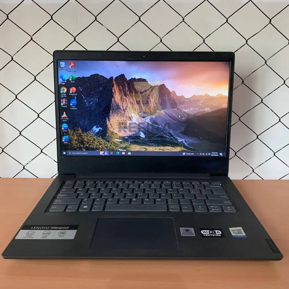 Lenovo Ideapad V14-ADA  / AMD Ryzen 3 3250U / 8GB / SSD 256GB / W10