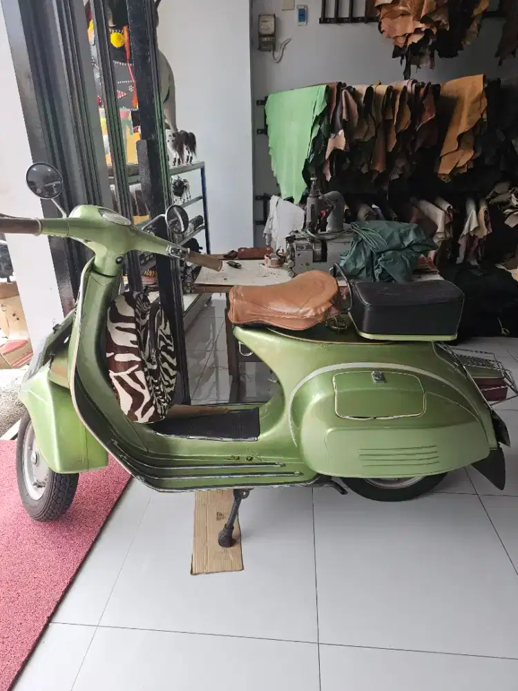 Jual vespa super 76