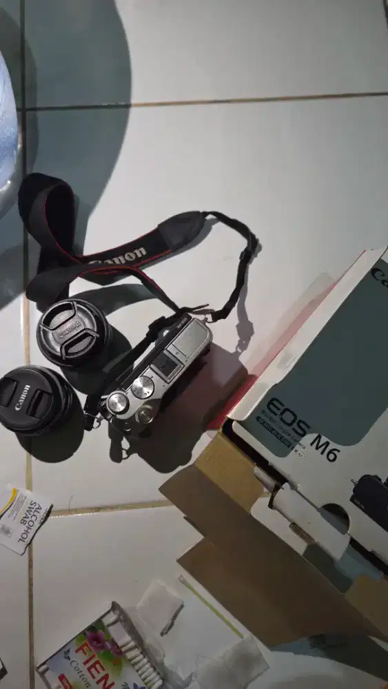 Canon eos m6 kit plus mieke 35mm f1.7