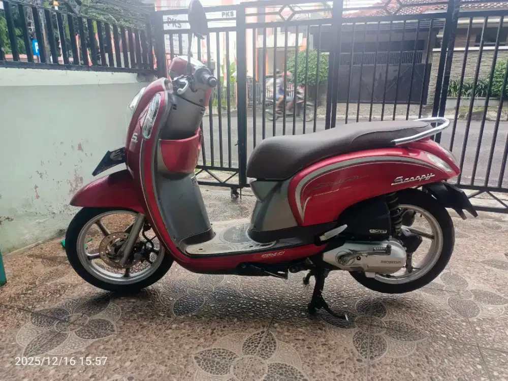 Honda scoopy 2016 idling