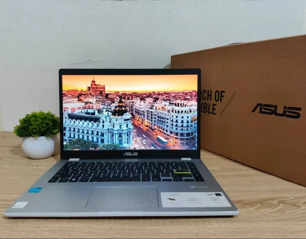 PROMO AKHIR TAHUN!! LAPTOP  ASUS VIVOBOOK E410KA SECOND LIKE NEW