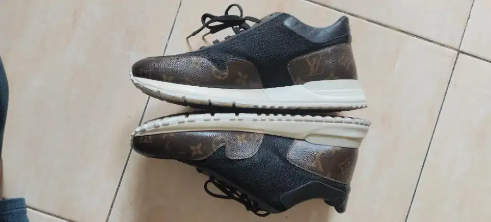 Sepatu Louis Vuitton Original 1000%