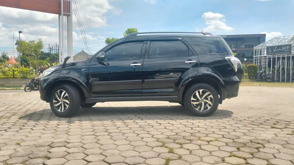 Toyota Rush 2017 Bensin