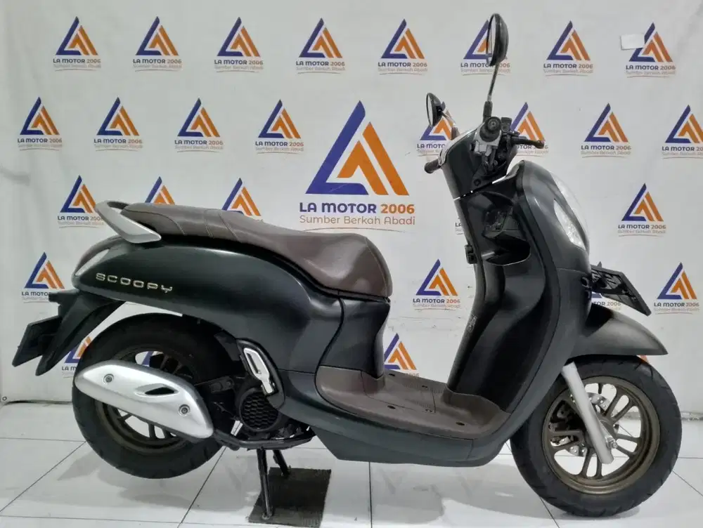 DP 900 RB SCOOPY PRESTIGE TH 2023 KTP DAERAH BISA/CASH/TT/SPAYLATER