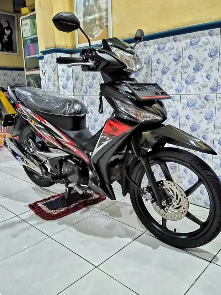 SUPRA X 125 PGM-Fi Super Istimewa Dan Terawat!!!