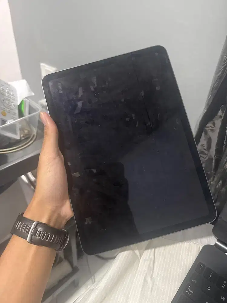 Ipad Air 5 Ibox + magic keyboard
