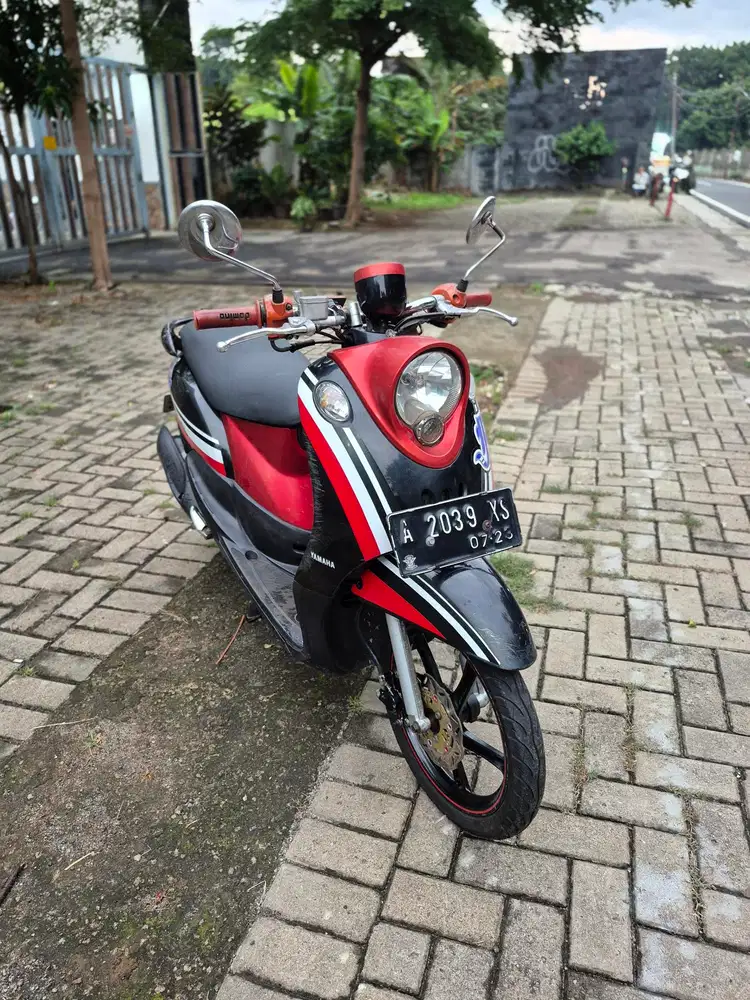 Dijual Yamaha Fino karbu tahun 2013 surat lengkap