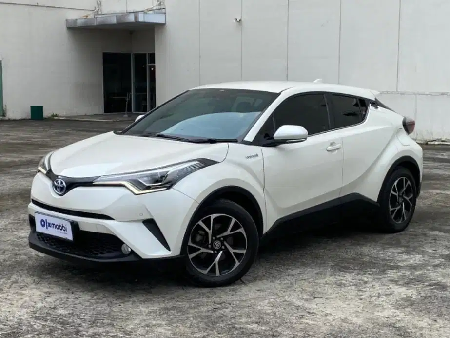 Like New Toyota CHR 1.8 Hybrid-AT 2021 Putih DKJOY