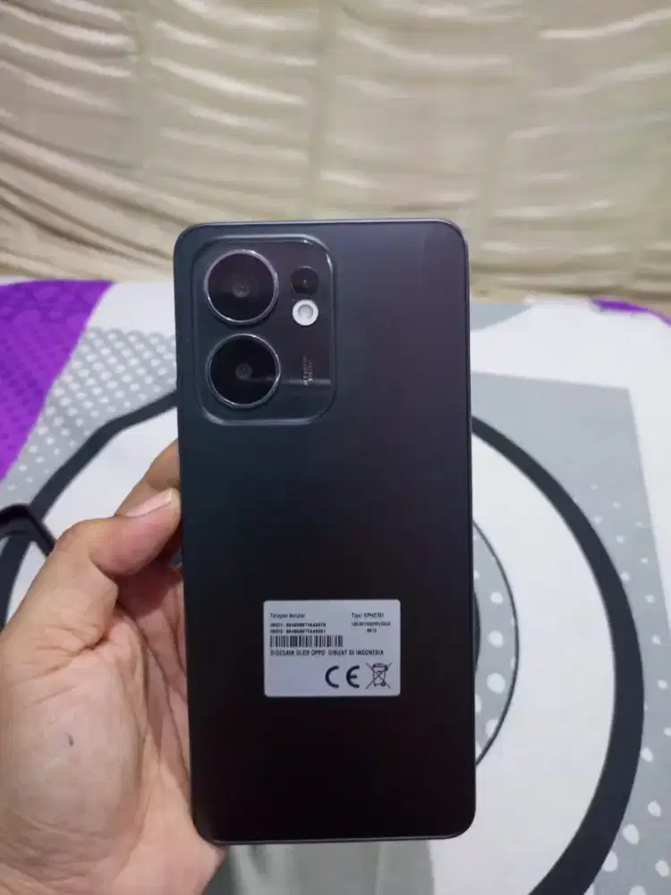 Hp Oppo Reno 13 F fullset 2,8 nego
