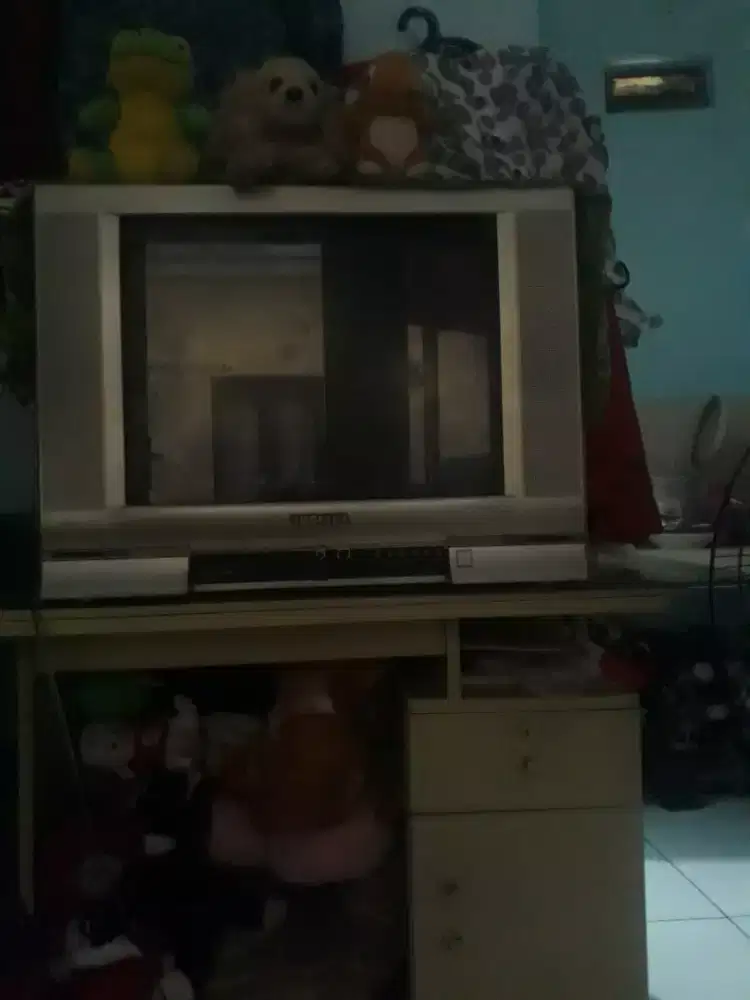 TV toshiba tabung msh bagus 21 inch