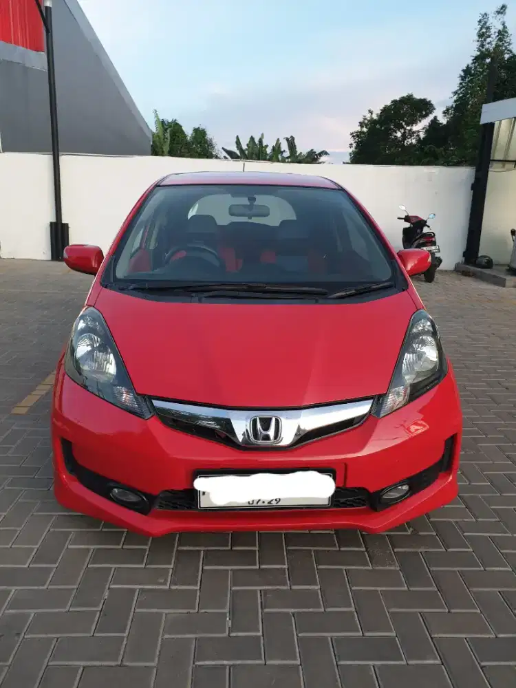 HONDA JAZZ RS AT