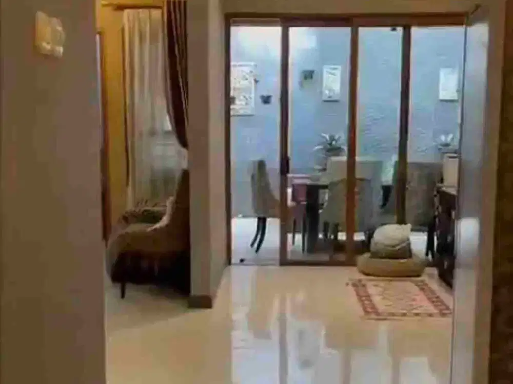 Rumah Syantik Dg Lay Out Simple