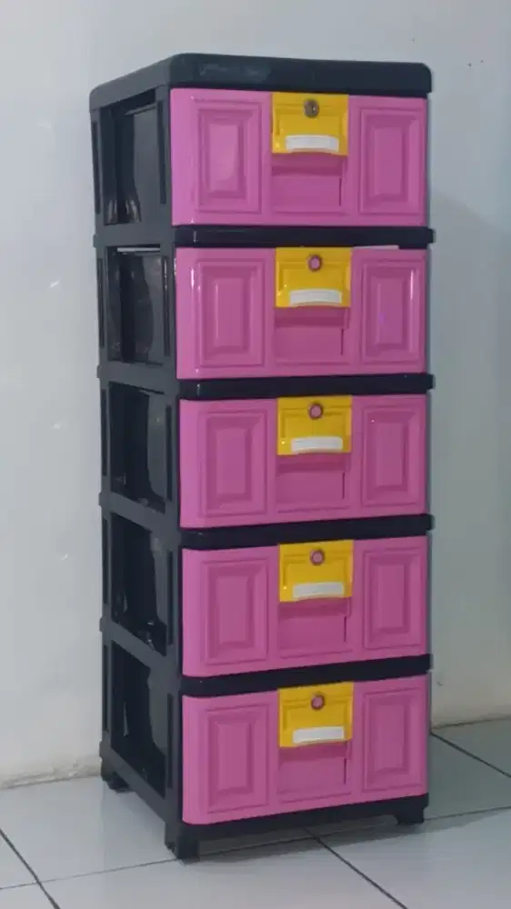 Lemari laci napolly bekas