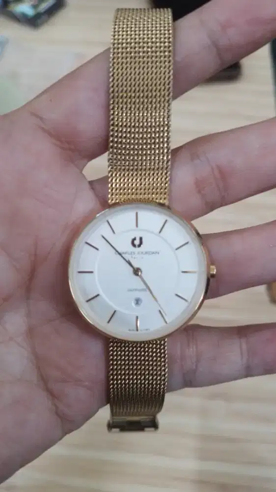 Jam tangan Charles Jourdan