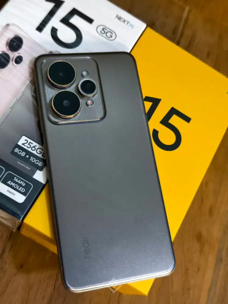Realme 15 5g 8/256 second resmi 1 bulanan