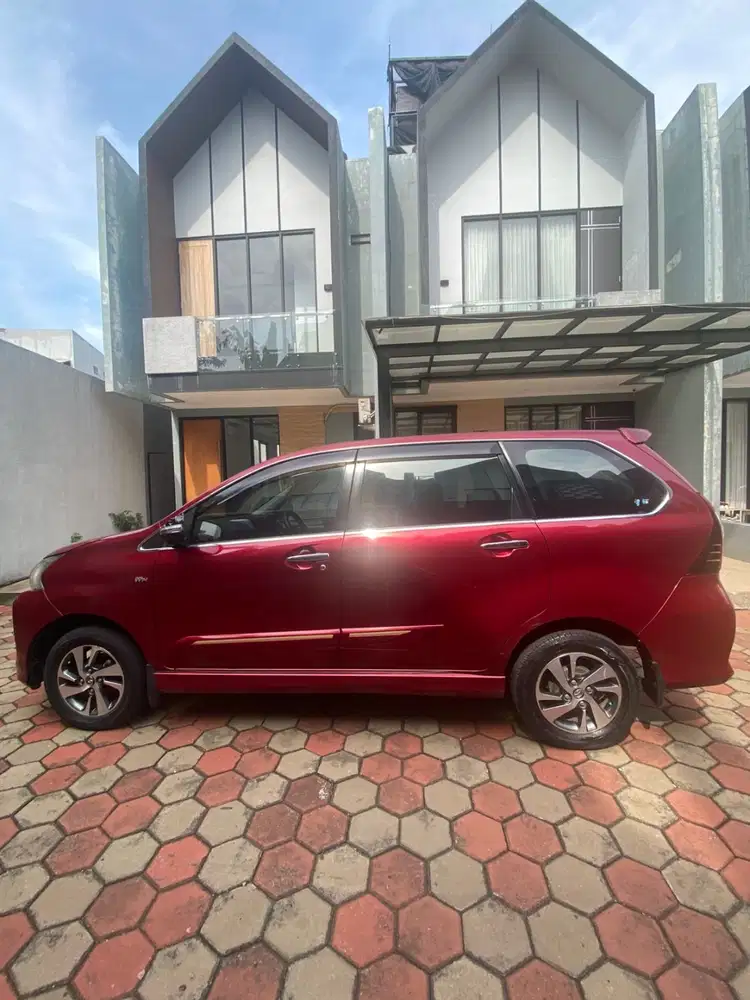 Toyota Avanza Veloz Matic 2016
