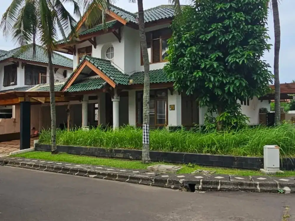 Dijual Rumah Lama Hitung Tanah, LT 456 m² + Swimming Pool - Graha Taman Bintaro, Tangerang Selatan