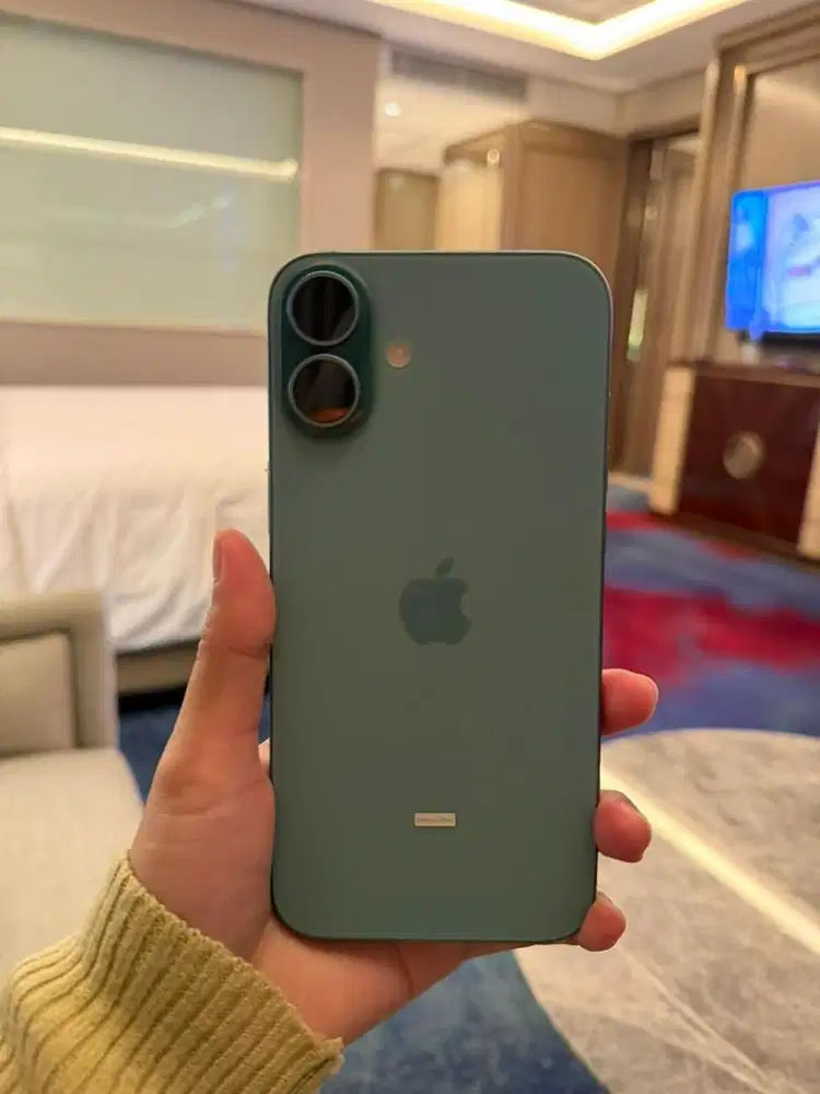 Iphone 16 PLUS 256gb BH 100% GARANSI JUNI 2026 MULUS LIKE NEW FULL SET