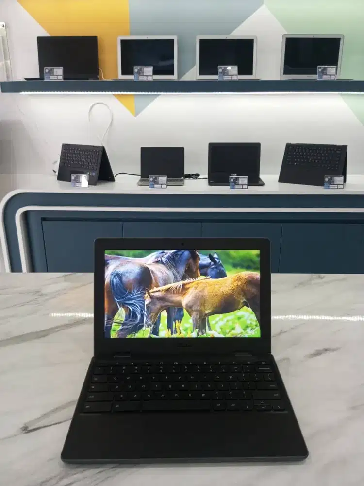 [AS03] Laptop Asus | Editing | 4GB |SSD| Aplikasi Siap Pakai