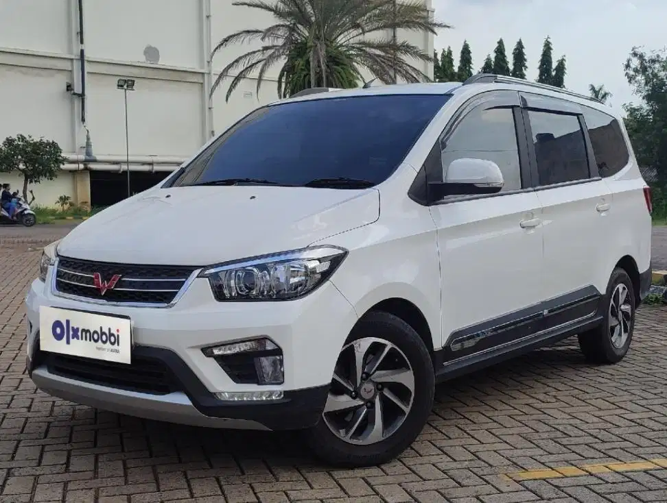 TDP 5,JT Wuling Confero S 1.5 L Bensin-MT Putih 2017