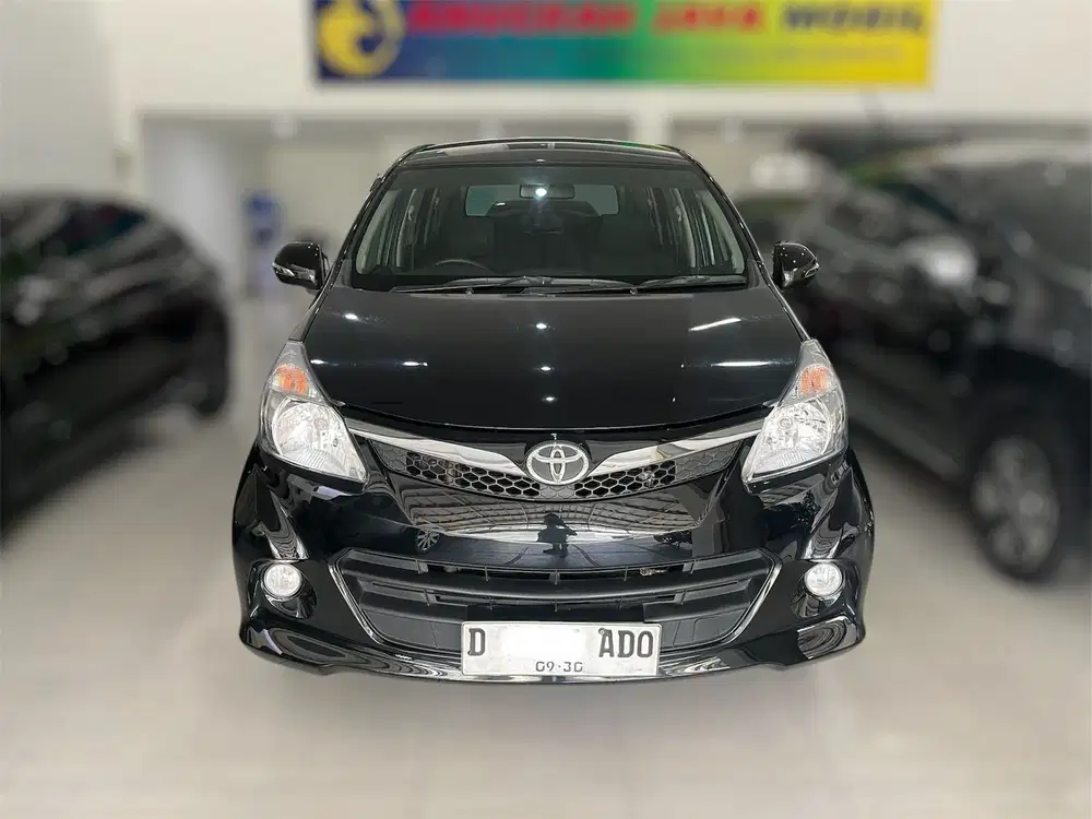 Toyota Avanza veloz 1.5 Matic 2015 Hitam