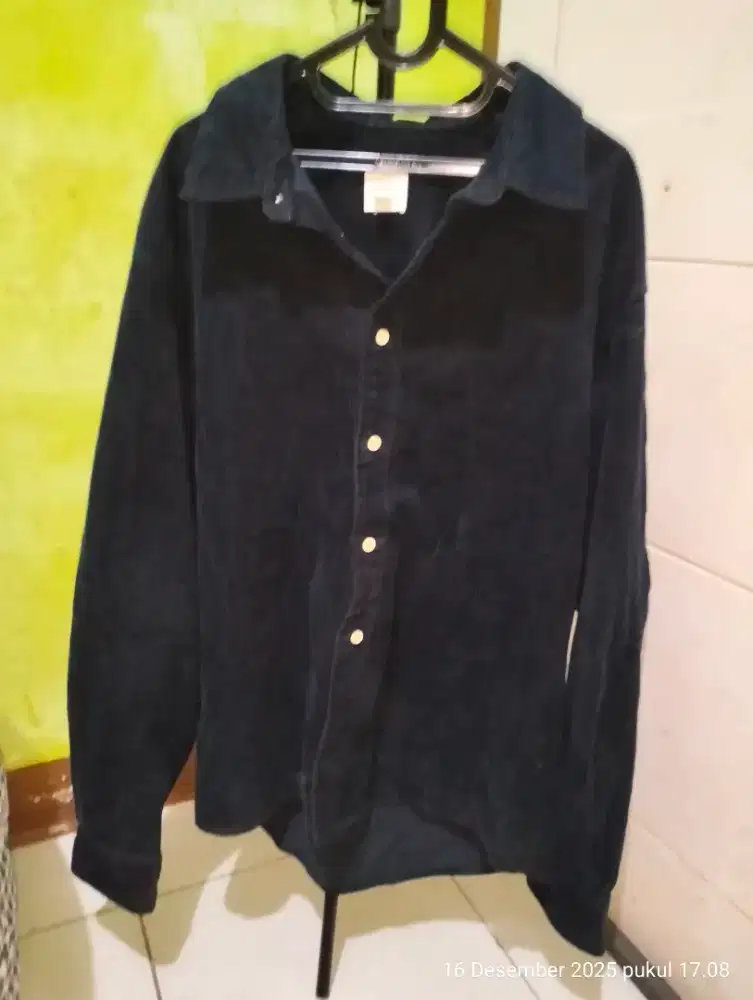 H&M Regular Fit Corduroy Long Sleeve Shirt