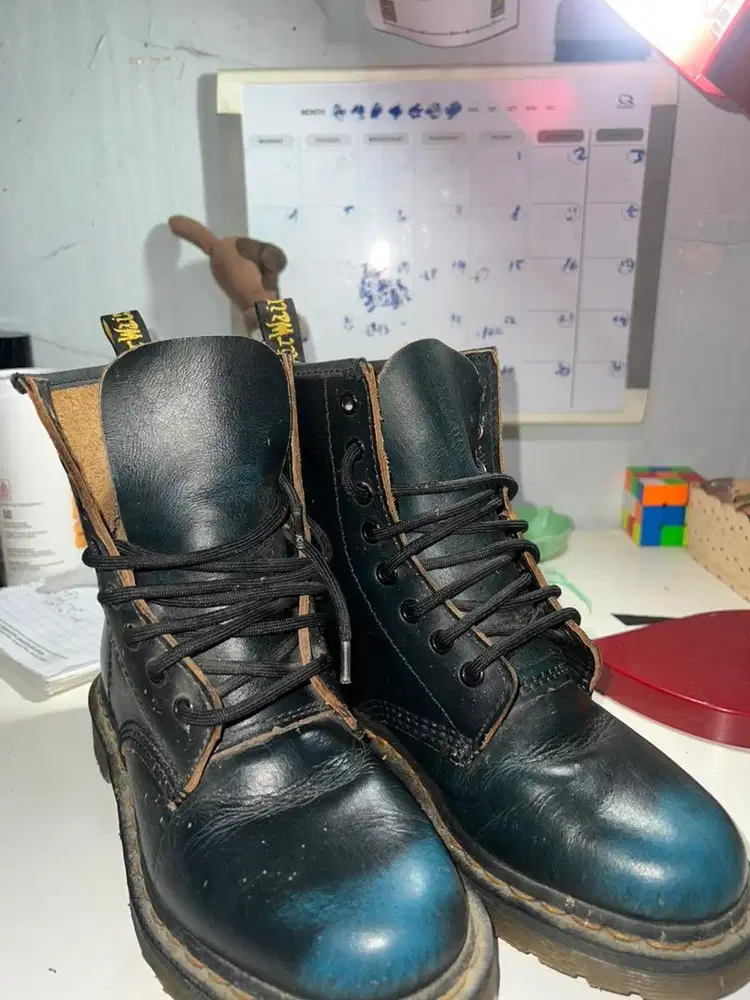 Dr Martens 1460 (8 hole) Original Made In England koleksi pribadi