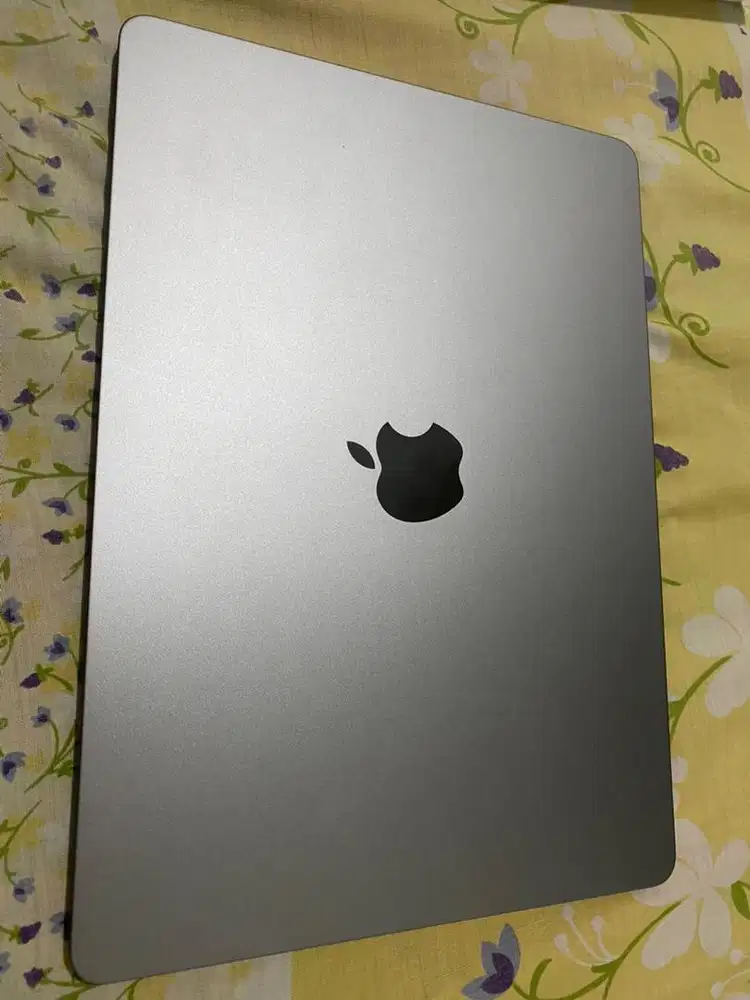 Macbook air M3 2024