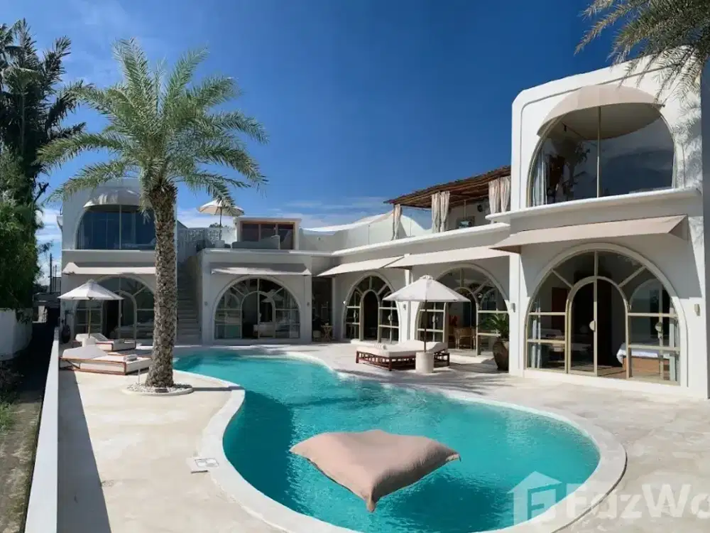 5 Bedroom Villa for sale in Mengwi, Bali