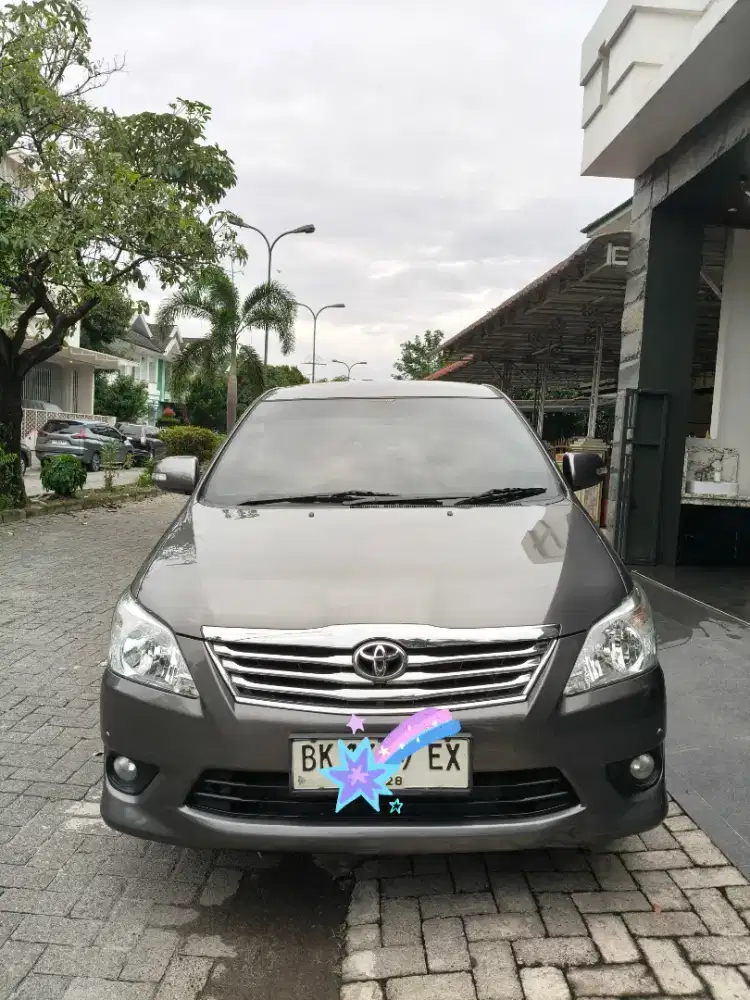 Innova V Diesel automatik 2013