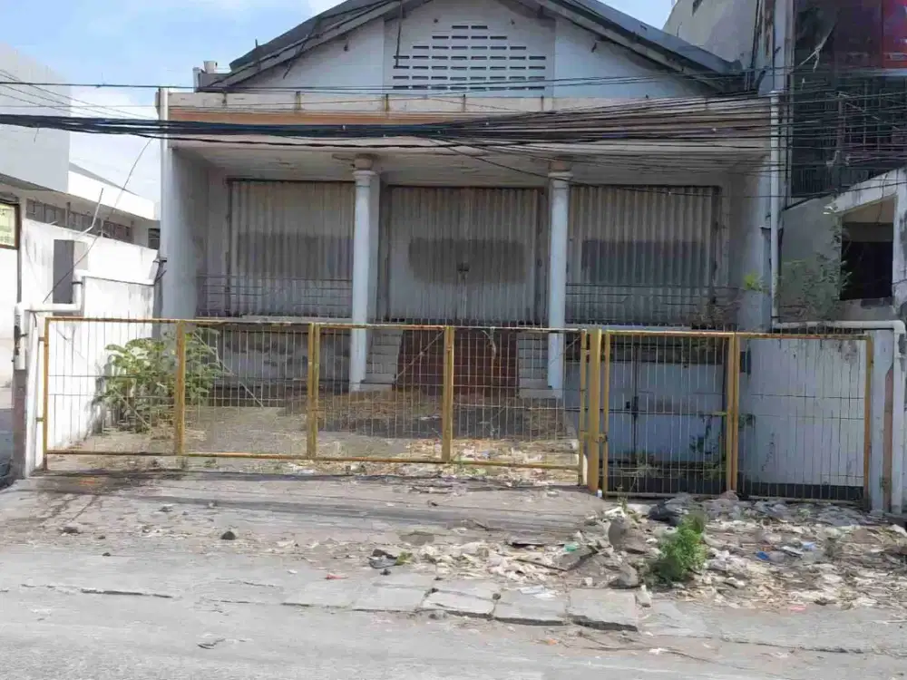 DI SEWAKAN TEMPAT USAHA O JALAN RAYA STRATEGIS‼️Lokasi Sangat Ramai 
(PERLU RENOVASI TOTAL)