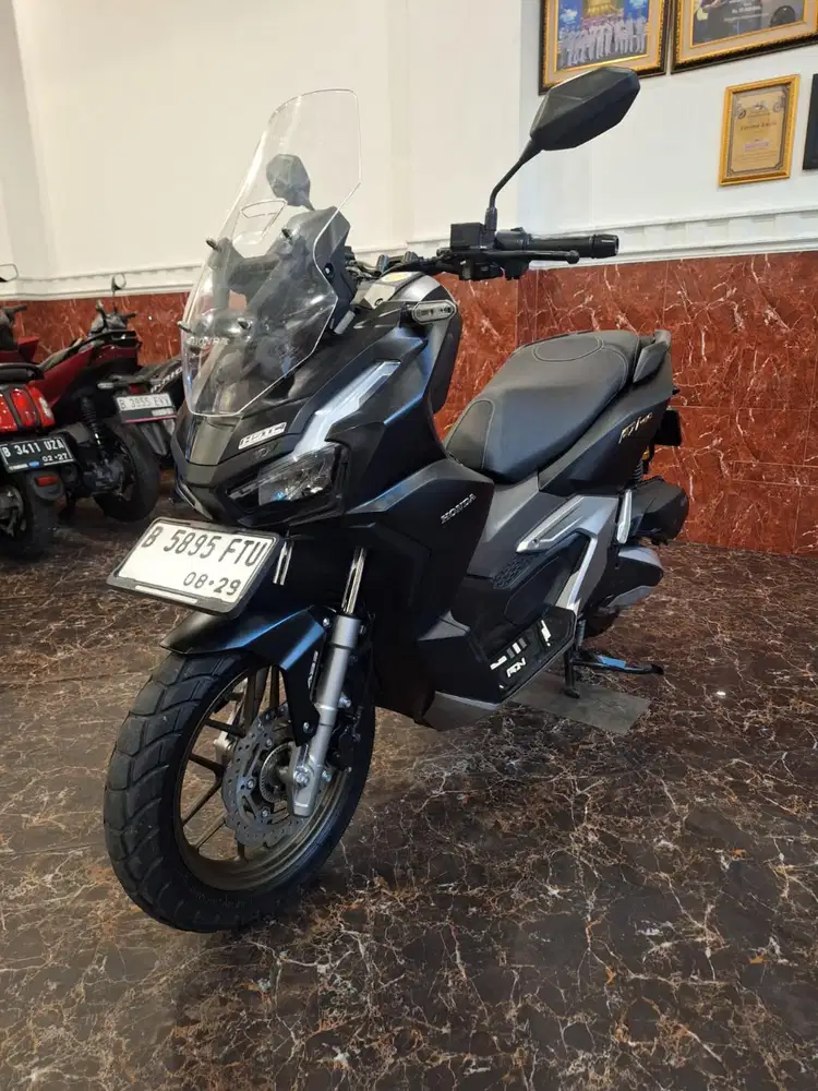 HUB KIKI DP PROMO ADV 160 ABS 2024 KM.RENDAH/CASH KREDIT DIBANTU ACC
