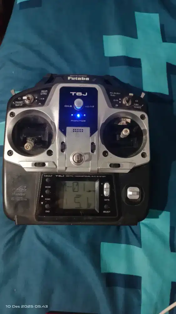 Dijual RC Aeromodeling (plus receiver R2006GS)