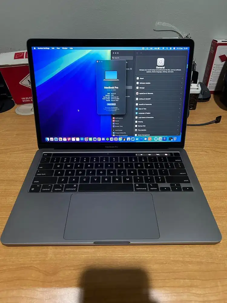 Macbook Pro M1 13 Touchbar 8GB 256 GB  Gray
