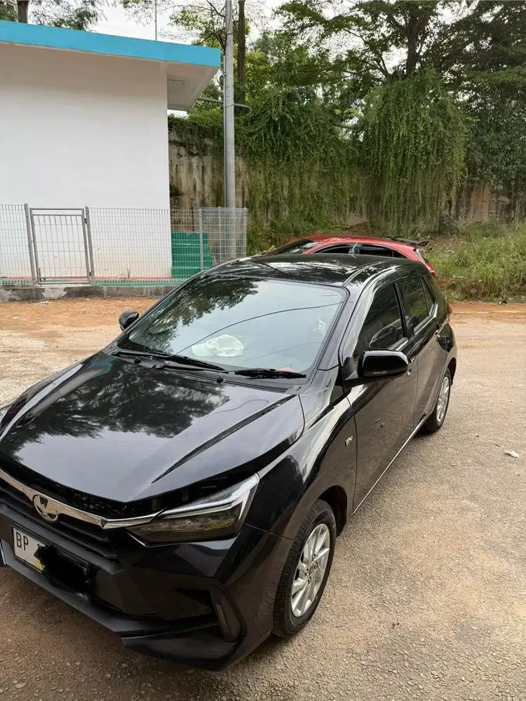 Mobil New agya 2023  matic Hitam