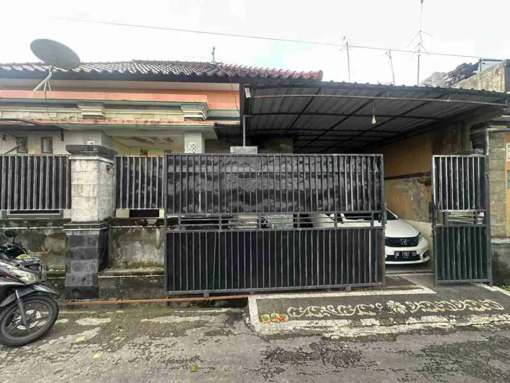 DIJUAL RUMAH LOKASI JALAN GATOT SUBROTO